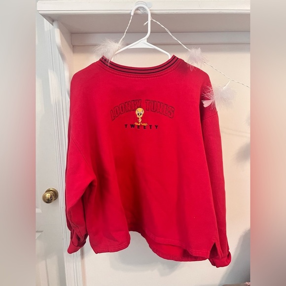 VENDOR ITEM : FINAL PRICE VTG 2001 Looney Tunes Red Women’s XL Embroidered - Picture 1 of 8